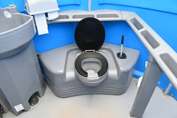 Best Affordable porta potty rental  in Highland, IL